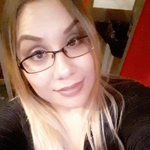 Meet your Posher, Angie